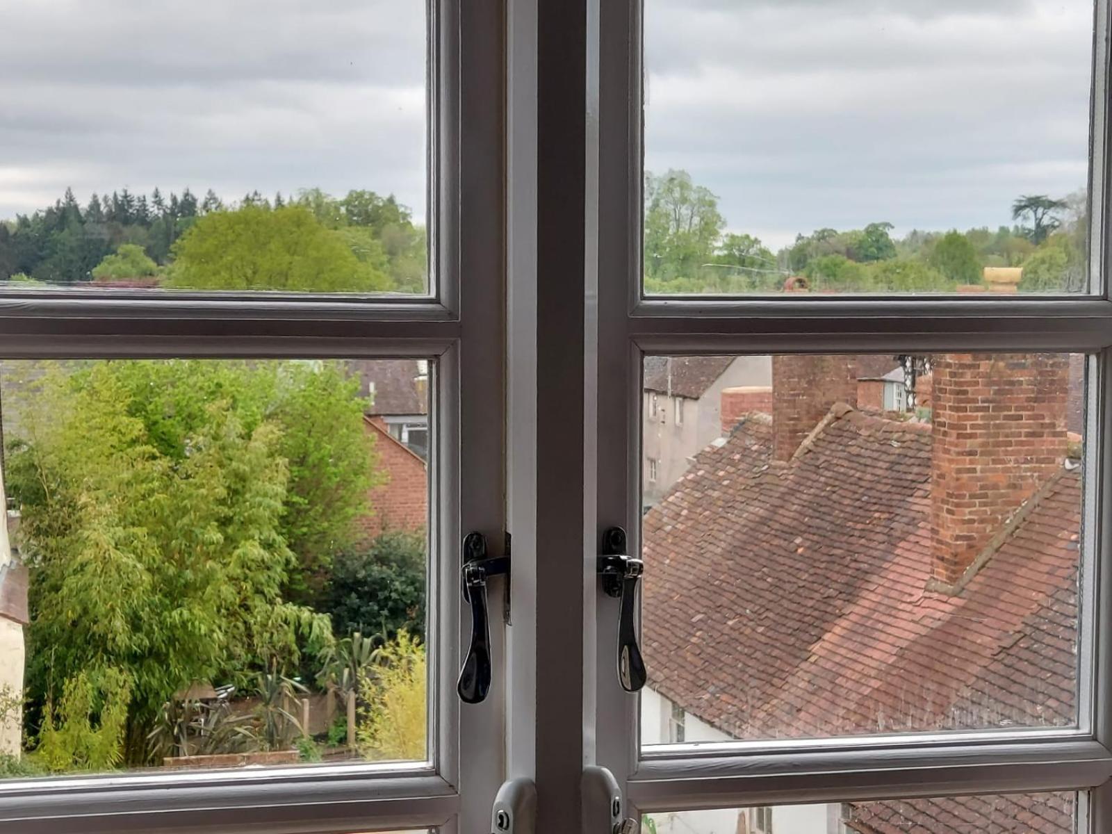 Ludlow Town Centre Apartments Esterno foto