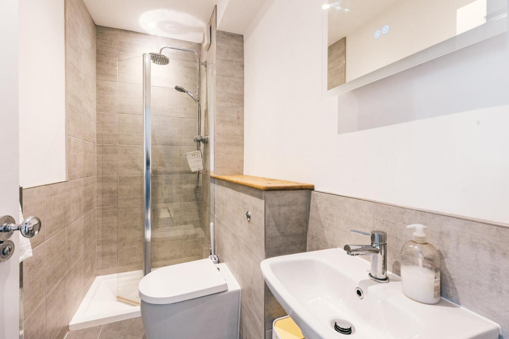 Ludlow Town Centre Apartments Esterno foto