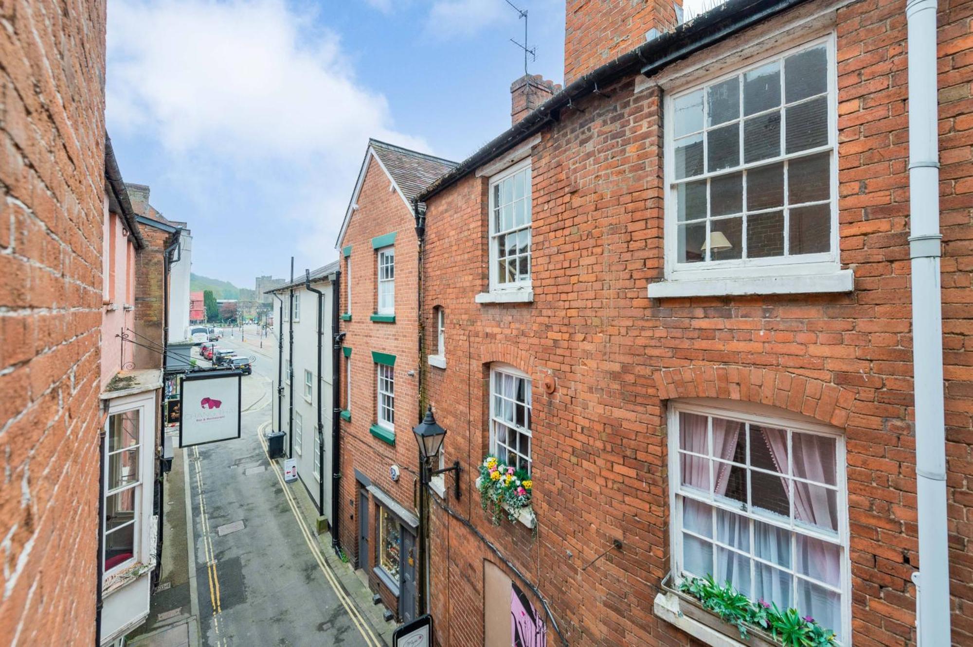Ludlow Town Centre Apartments Esterno foto